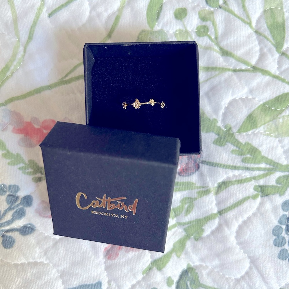 Catbird Garland Ring 🌼🌸🌷